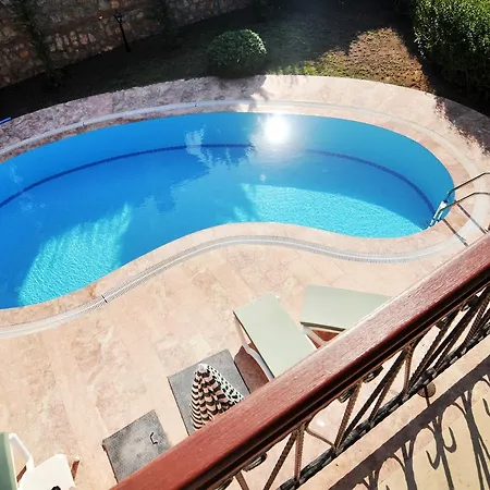 Villa Rise *