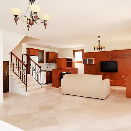 Rise Villa *