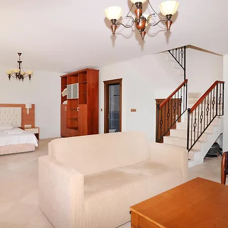 Villa Rise